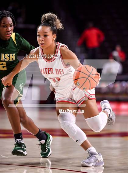Thumbnail 2 in Mater Dei @ St. Vincent-St. Mary (The Chosen One's Invitational) photogallery.