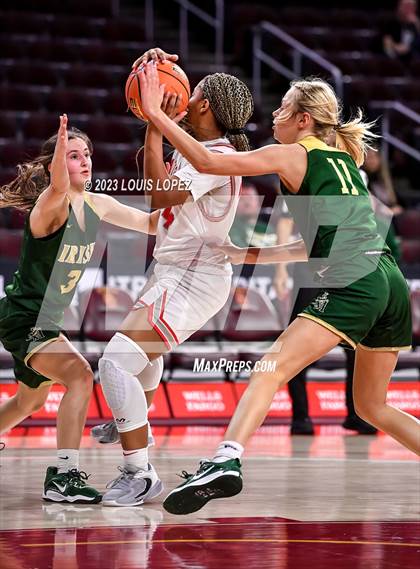 Thumbnail 2 in Mater Dei @ St. Vincent-St. Mary (The Chosen One's Invitational) photogallery.