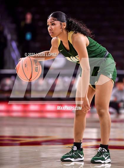 Thumbnail 3 in Mater Dei @ St. Vincent-St. Mary (The Chosen One's Invitational) photogallery.