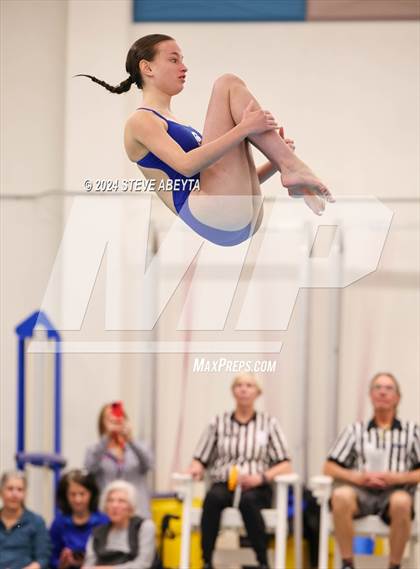 Thumbnail 2 in Regis Jesuit @ Cherry Creek photogallery.