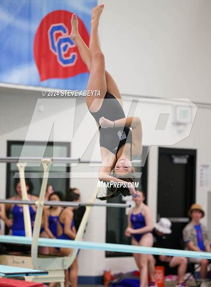 Thumbnail 2 in Regis Jesuit @ Cherry Creek photogallery.