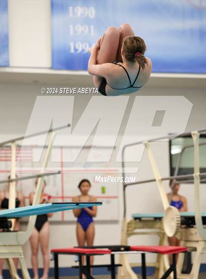 Thumbnail 3 in Regis Jesuit @ Cherry Creek photogallery.