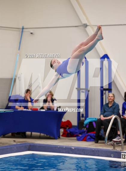 Thumbnail 3 in Regis Jesuit @ Cherry Creek photogallery.