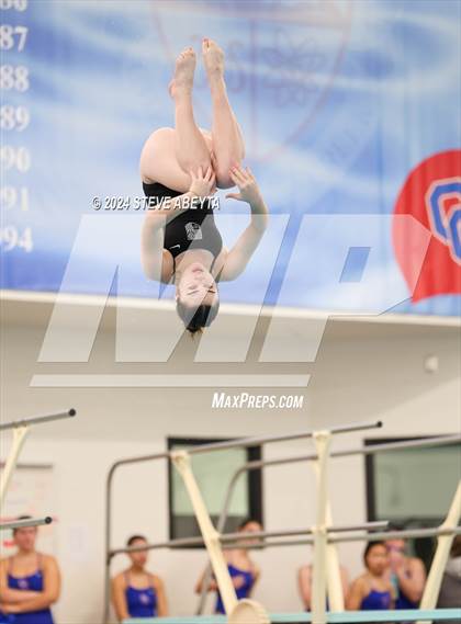 Thumbnail 3 in Regis Jesuit @ Cherry Creek photogallery.