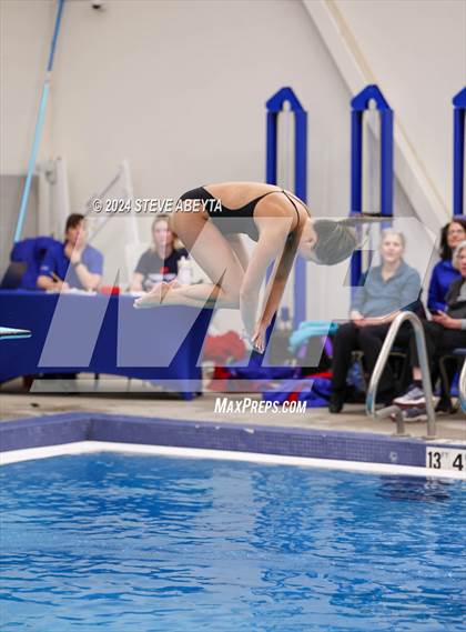 Thumbnail 2 in Regis Jesuit @ Cherry Creek photogallery.