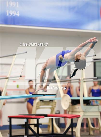 Thumbnail 2 in Regis Jesuit @ Cherry Creek photogallery.
