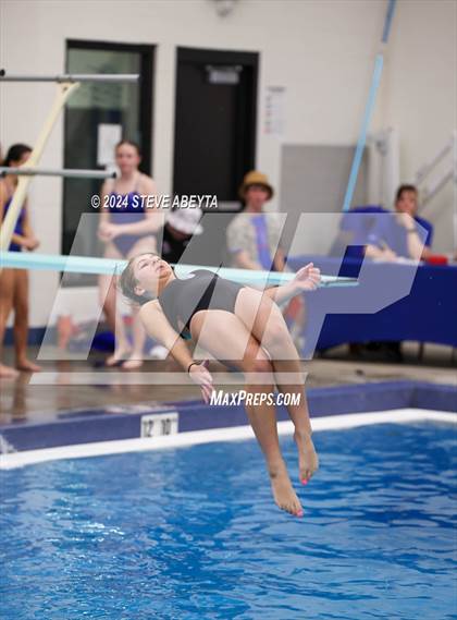 Thumbnail 2 in Regis Jesuit @ Cherry Creek photogallery.