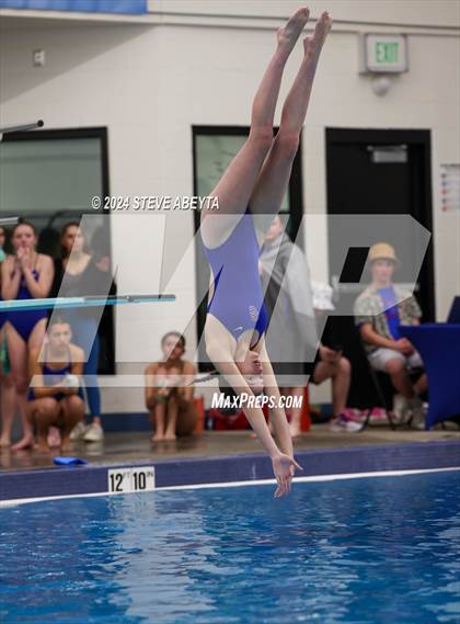 Thumbnail 1 in Regis Jesuit @ Cherry Creek photogallery.