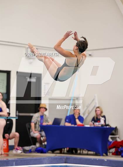 Thumbnail 2 in Regis Jesuit @ Cherry Creek photogallery.