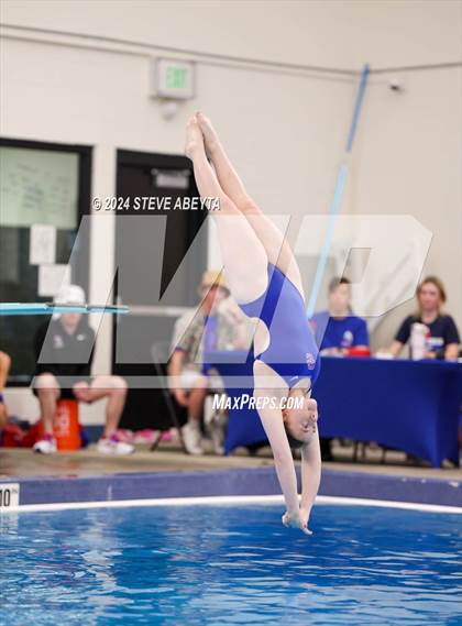 Thumbnail 3 in Regis Jesuit @ Cherry Creek photogallery.