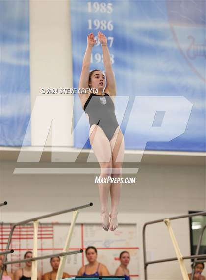 Thumbnail 3 in Regis Jesuit @ Cherry Creek photogallery.