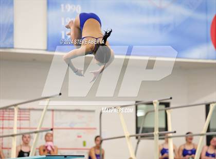 Thumbnail 1 in Regis Jesuit @ Cherry Creek photogallery.