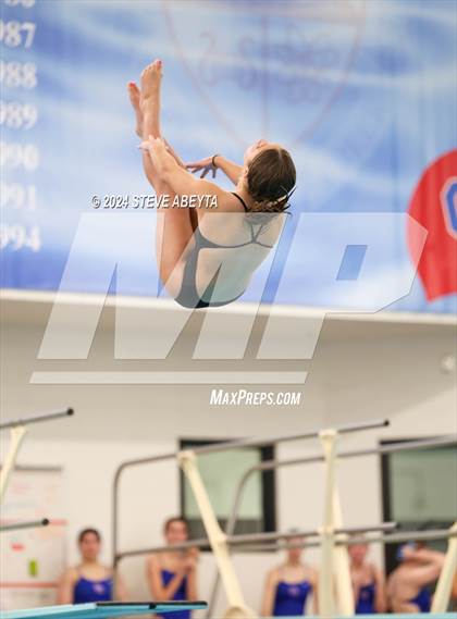 Thumbnail 2 in Regis Jesuit @ Cherry Creek photogallery.