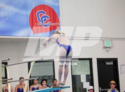 Thumbnail 1 in Regis Jesuit @ Cherry Creek photogallery.