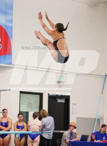 Thumbnail 1 in Regis Jesuit @ Cherry Creek photogallery.