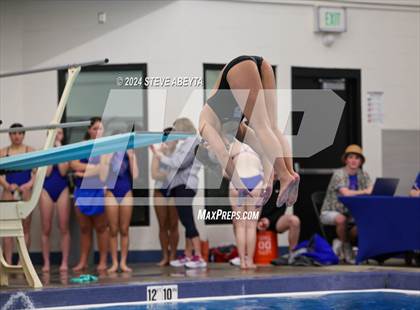 Thumbnail 2 in Regis Jesuit @ Cherry Creek photogallery.