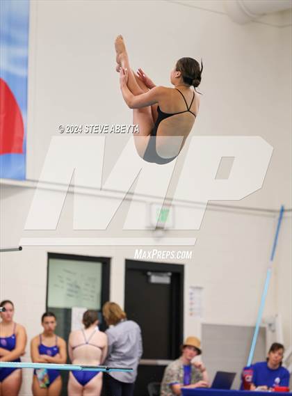 Thumbnail 3 in Regis Jesuit @ Cherry Creek photogallery.