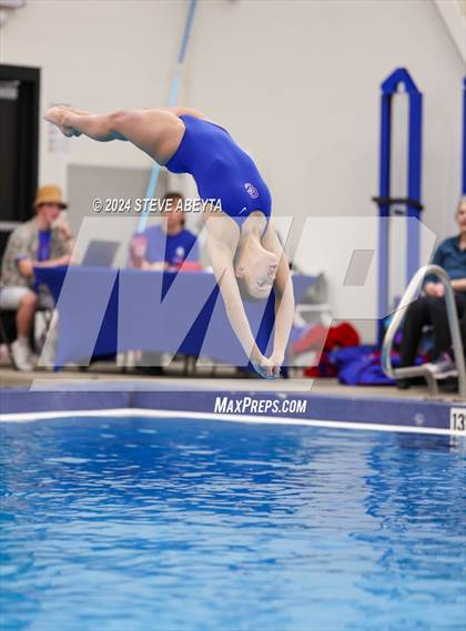 Thumbnail 2 in Regis Jesuit @ Cherry Creek photogallery.
