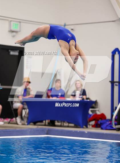 Thumbnail 3 in Regis Jesuit @ Cherry Creek photogallery.