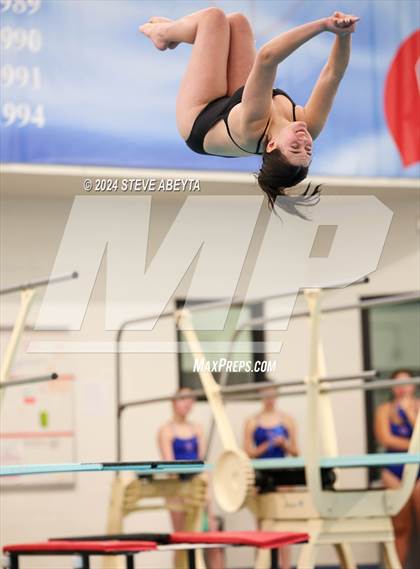 Thumbnail 3 in Regis Jesuit @ Cherry Creek photogallery.