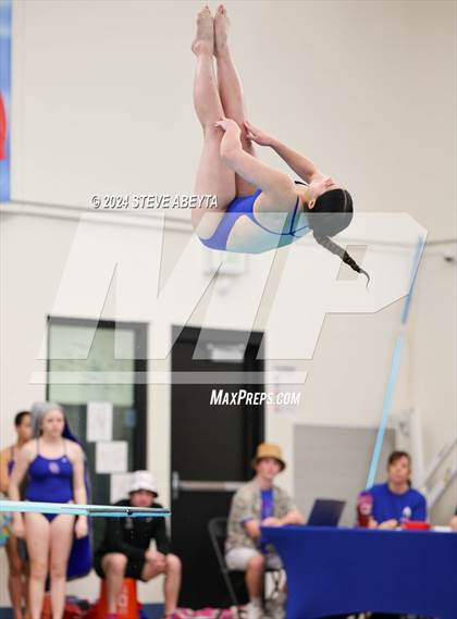 Thumbnail 3 in Regis Jesuit @ Cherry Creek photogallery.