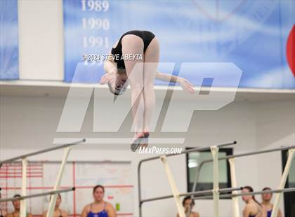 Thumbnail 3 in Regis Jesuit @ Cherry Creek photogallery.