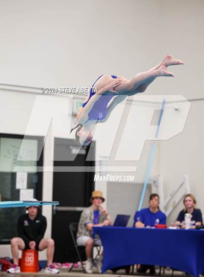Thumbnail 3 in Regis Jesuit @ Cherry Creek photogallery.