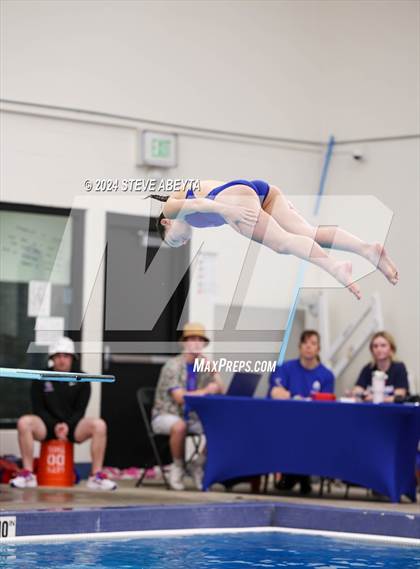 Thumbnail 2 in Regis Jesuit @ Cherry Creek photogallery.