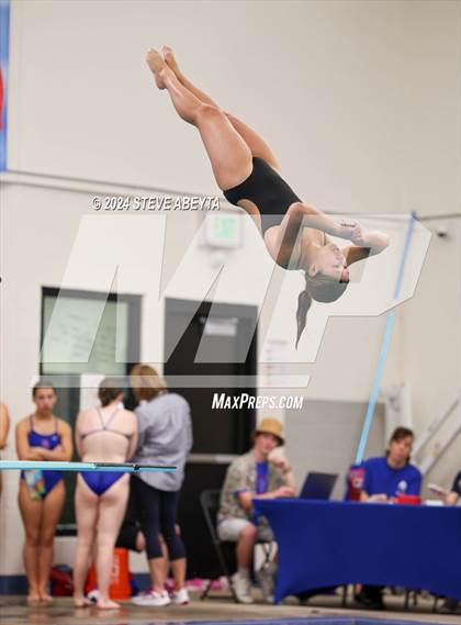 Thumbnail 2 in Regis Jesuit @ Cherry Creek photogallery.
