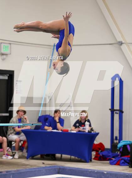 Thumbnail 3 in Regis Jesuit @ Cherry Creek photogallery.