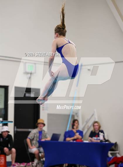 Thumbnail 3 in Regis Jesuit @ Cherry Creek photogallery.