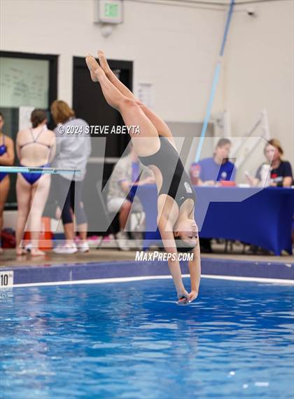 Thumbnail 3 in Regis Jesuit @ Cherry Creek photogallery.