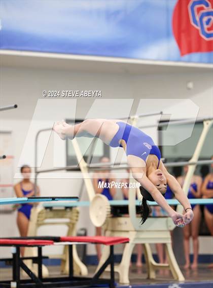 Thumbnail 1 in Regis Jesuit @ Cherry Creek photogallery.