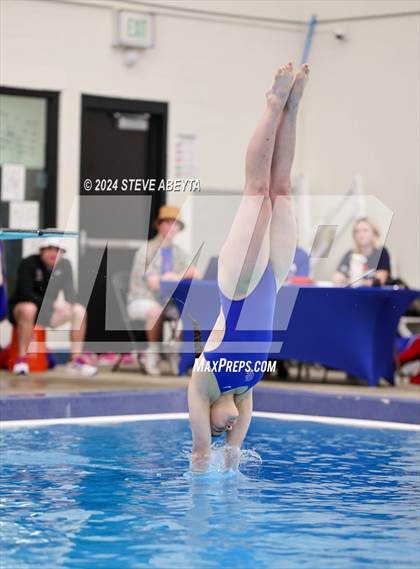 Thumbnail 2 in Regis Jesuit @ Cherry Creek photogallery.