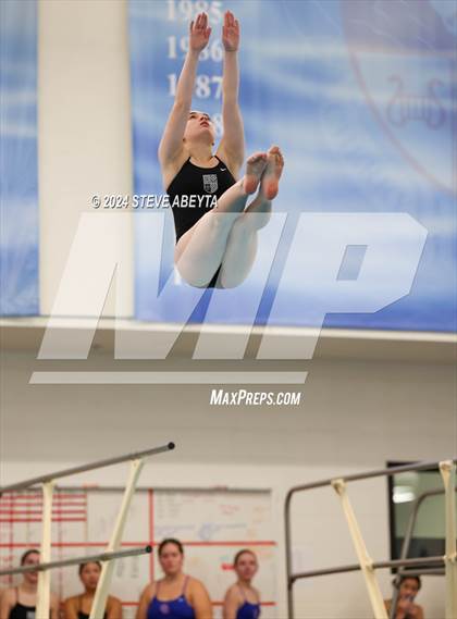 Thumbnail 3 in Regis Jesuit @ Cherry Creek photogallery.
