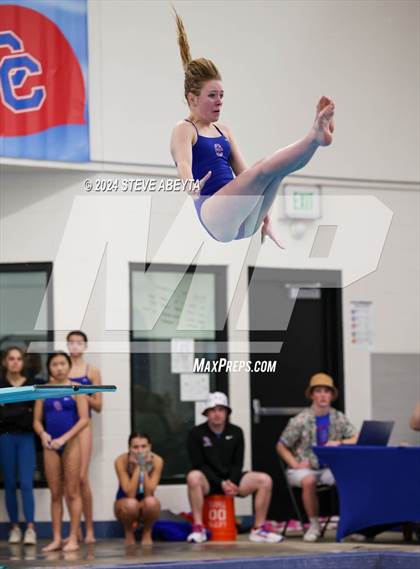 Thumbnail 3 in Regis Jesuit @ Cherry Creek photogallery.