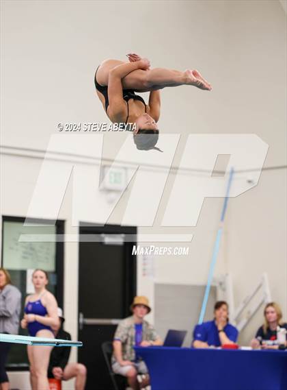 Thumbnail 2 in Regis Jesuit @ Cherry Creek photogallery.
