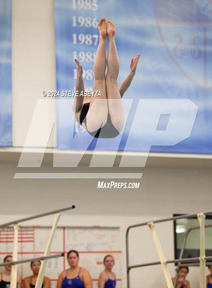 Thumbnail 3 in Regis Jesuit @ Cherry Creek photogallery.
