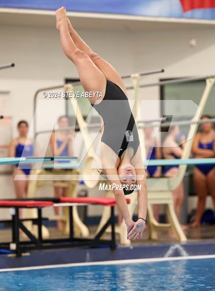 Thumbnail 1 in Regis Jesuit @ Cherry Creek photogallery.