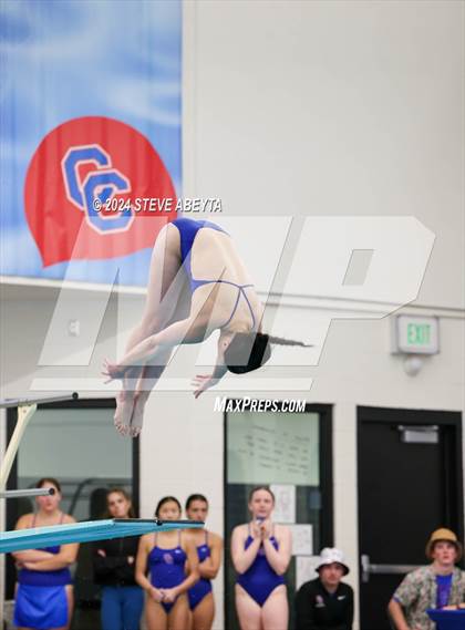 Thumbnail 3 in Regis Jesuit @ Cherry Creek photogallery.
