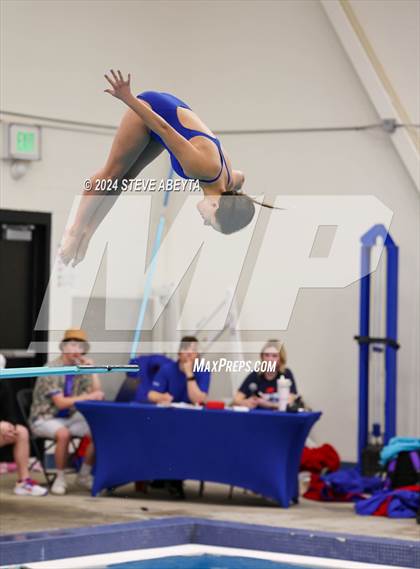 Thumbnail 1 in Regis Jesuit @ Cherry Creek photogallery.