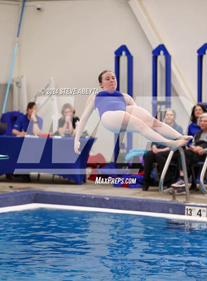 Thumbnail 2 in Regis Jesuit @ Cherry Creek photogallery.