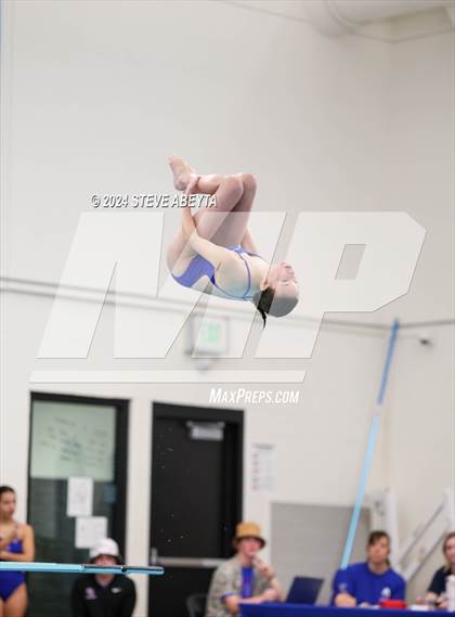 Thumbnail 2 in Regis Jesuit @ Cherry Creek photogallery.