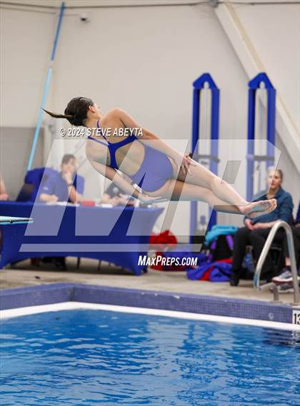 Thumbnail 2 in Regis Jesuit @ Cherry Creek photogallery.