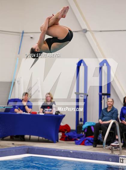 Thumbnail 1 in Regis Jesuit @ Cherry Creek photogallery.