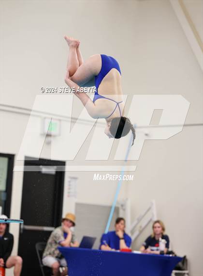 Thumbnail 3 in Regis Jesuit @ Cherry Creek photogallery.