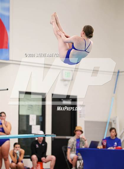 Thumbnail 3 in Regis Jesuit @ Cherry Creek photogallery.