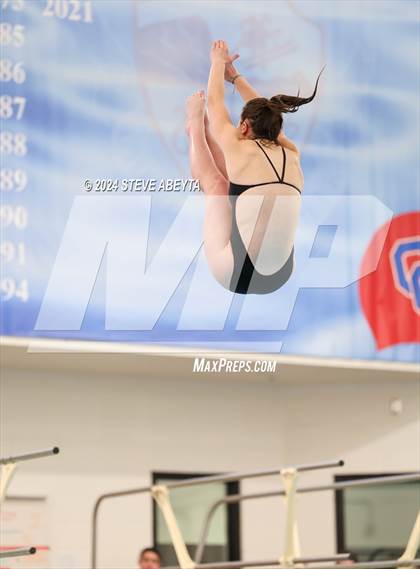 Thumbnail 2 in Regis Jesuit @ Cherry Creek photogallery.