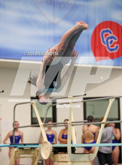 Thumbnail 1 in Regis Jesuit @ Cherry Creek photogallery.