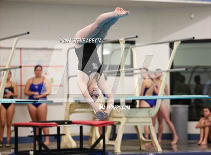 Thumbnail 3 in Regis Jesuit @ Cherry Creek photogallery.